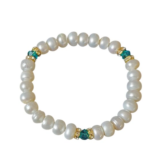 Pear Bracelet with Beads - Picture 2 of 2